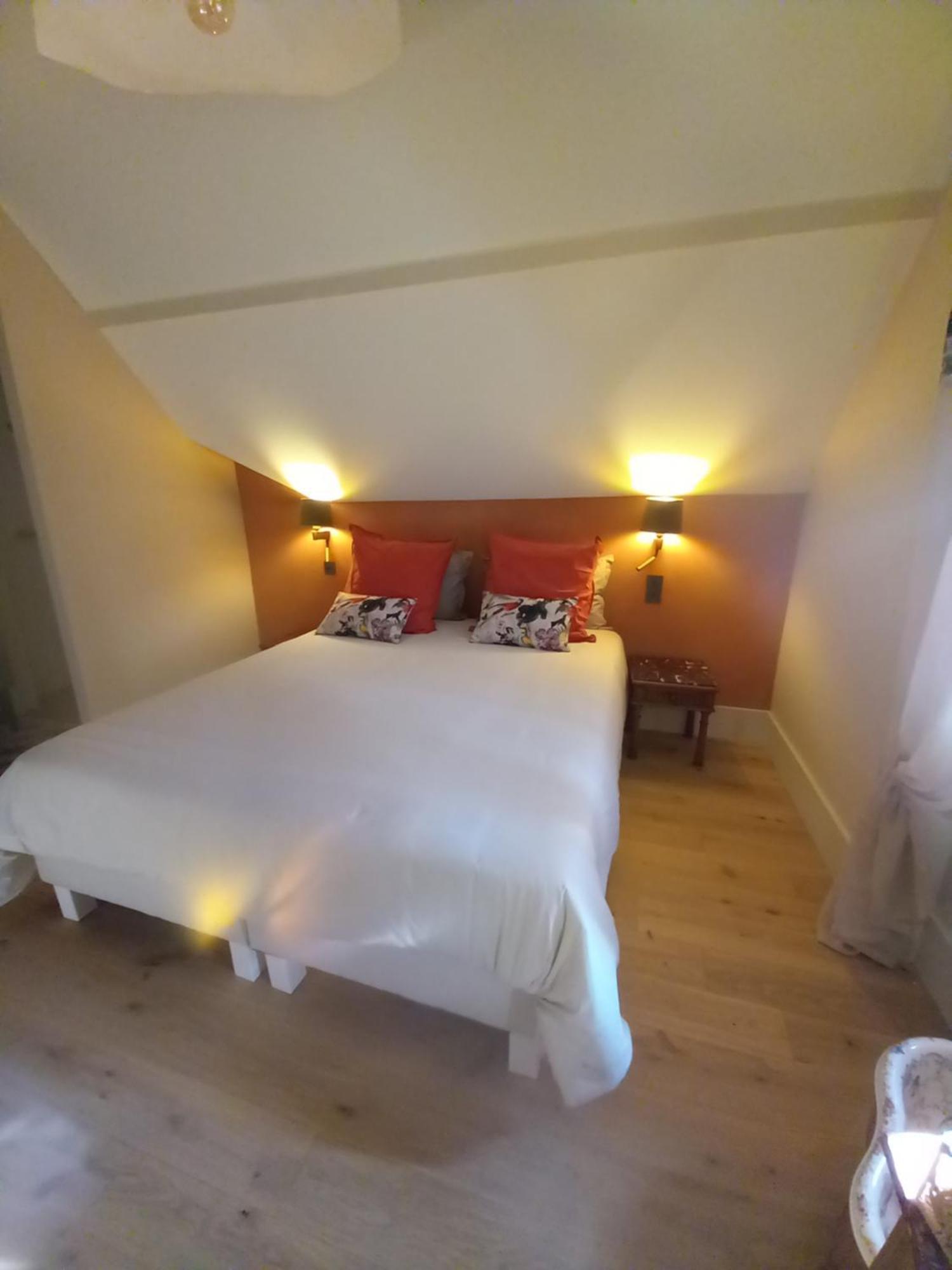 Les Palissieres - Chambres D'Hotes Mortagne-sur-Gironde Eksteriør bilde